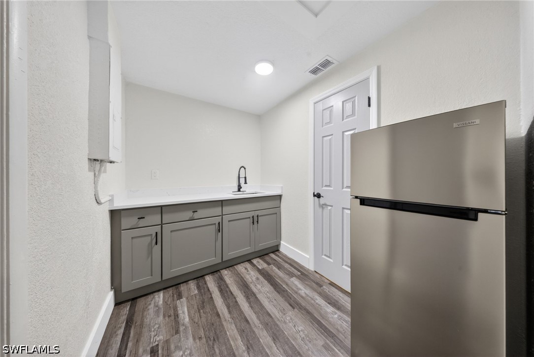 280 1st, Naples, FL 34120