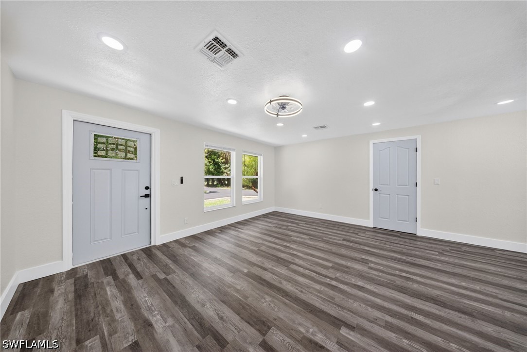 280 1st, Naples, FL 34120
