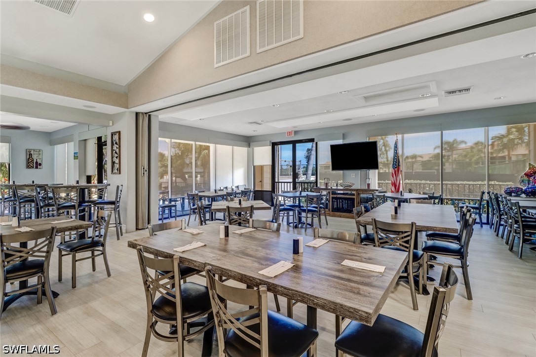 DiningArea