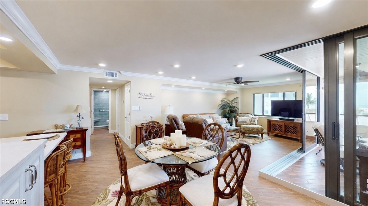 DiningArea