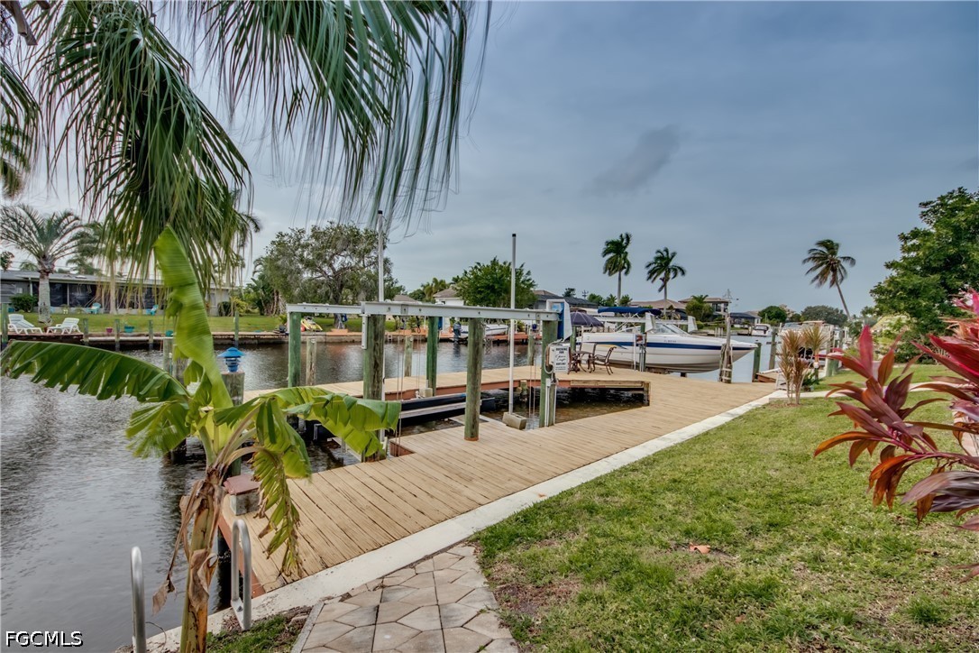 Dock