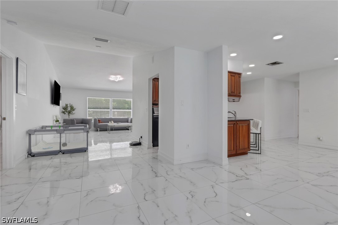 521 31st, Naples, FL 34117