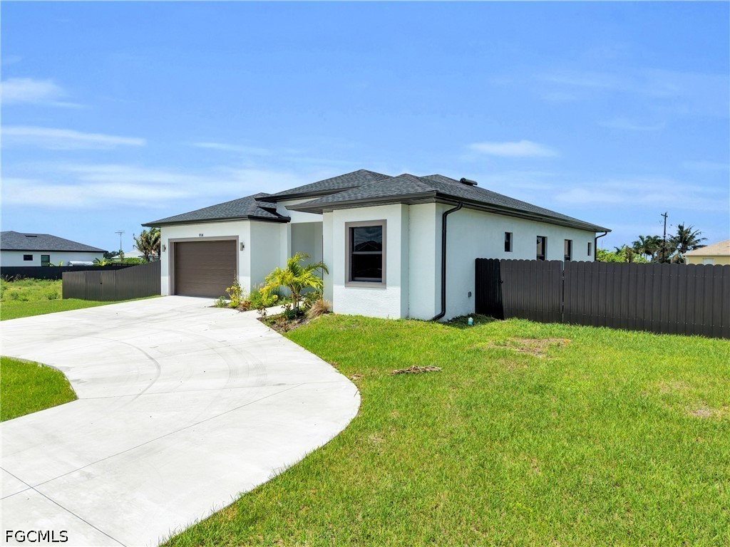 914 Chiquita, Cape Coral, FL 33993