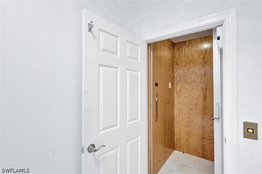 1277 Rialto Unit 201, Naples, FL 34114