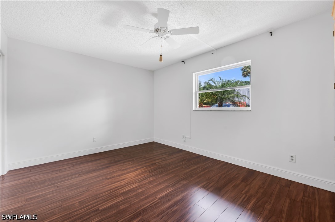 600 Valley Stream Unit D3, Naples, FL 34113