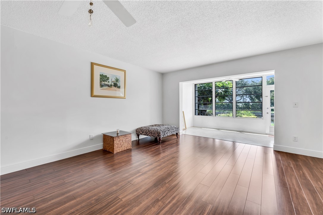 600 Valley Stream Unit D3, Naples, FL 34113