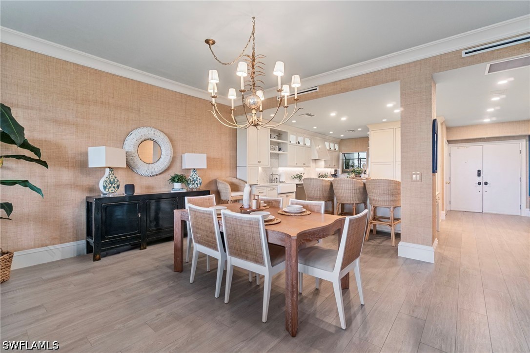 DiningArea
