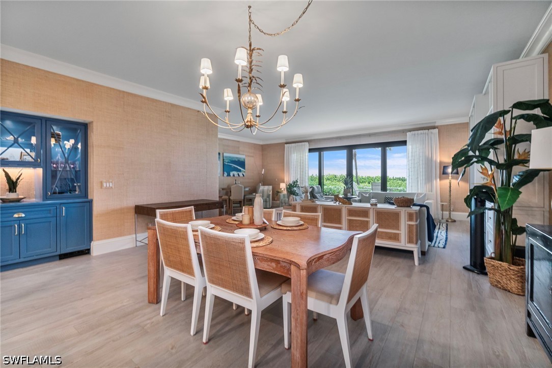DiningArea