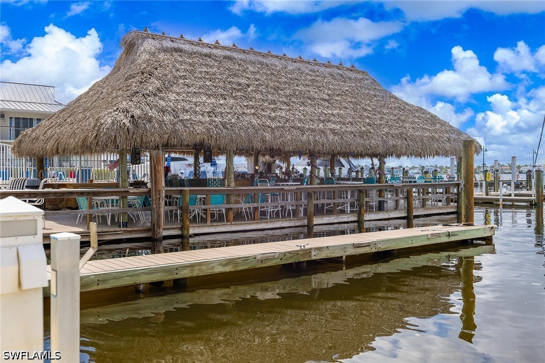 Dock