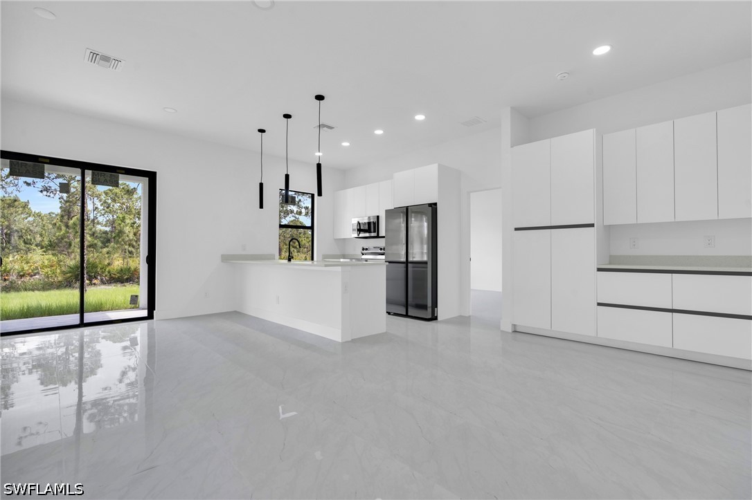 534 Lone Star, Lehigh Acres, FL 33974