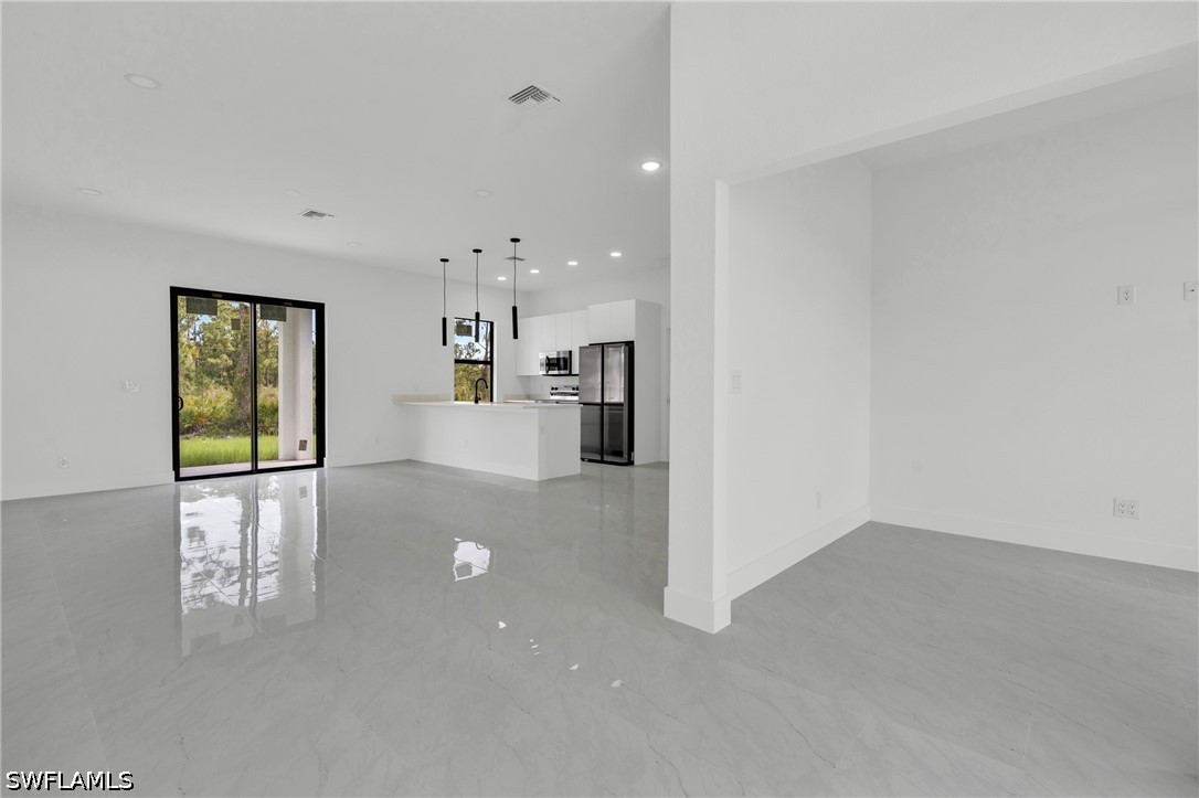 534 Lone Star, Lehigh Acres, FL 33974