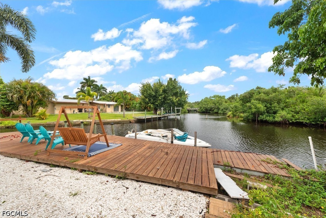 Dock