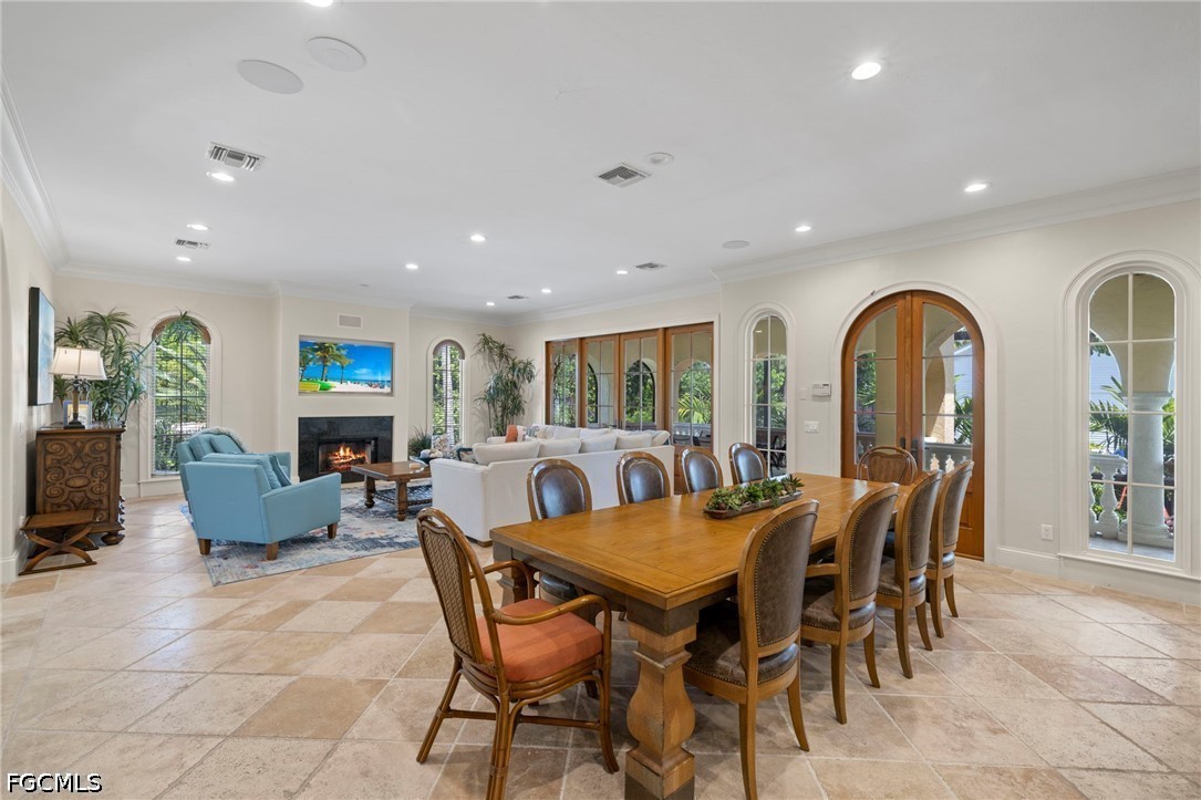 DiningArea