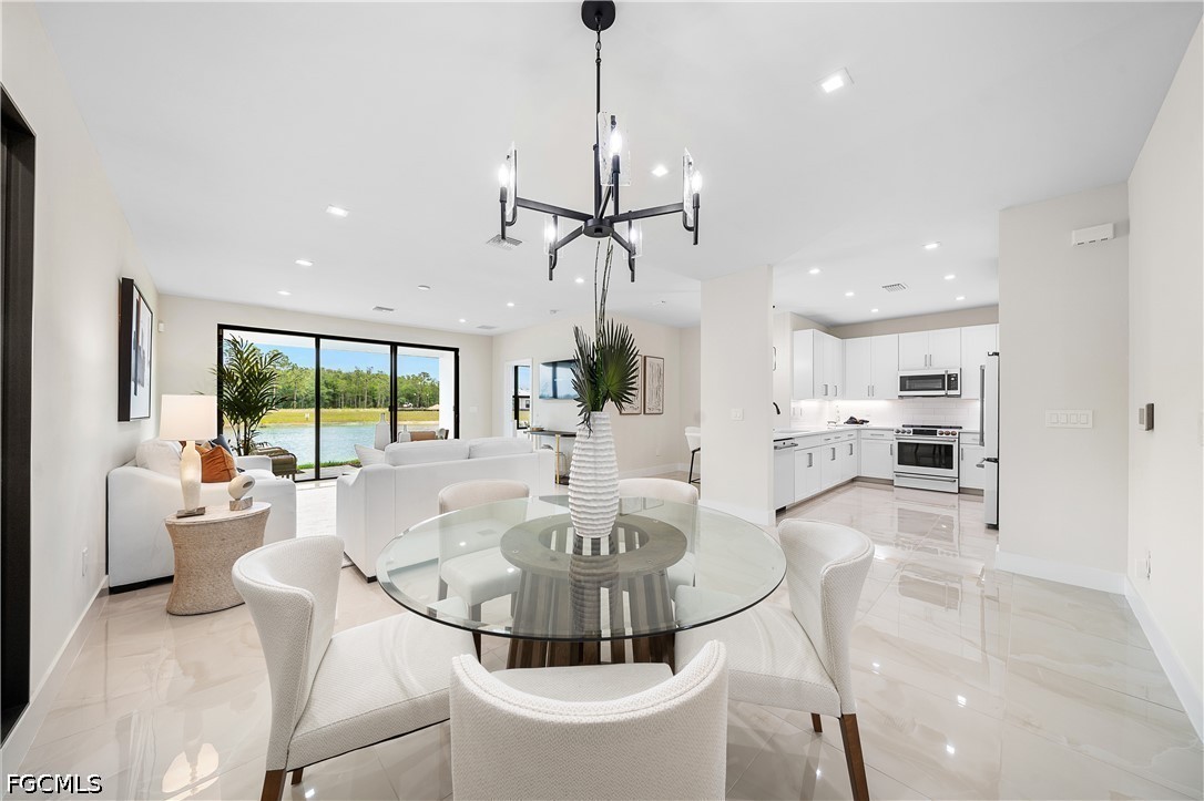 DiningArea