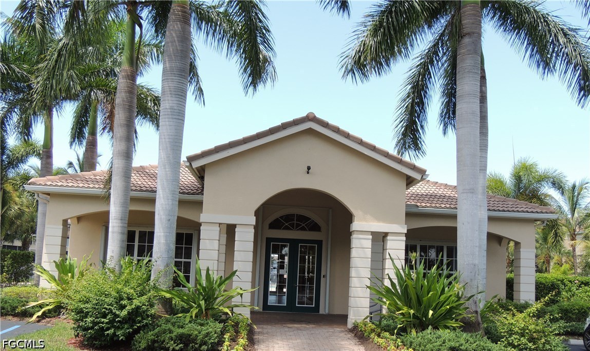 6020 Jonathans Bay Unit 202, Fort Myers, FL 33908