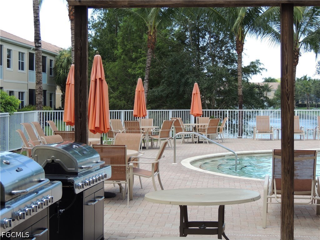 6020 Jonathans Bay Unit 202, Fort Myers, FL 33908