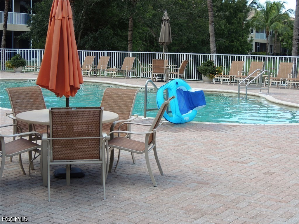 6020 Jonathans Bay Unit 202, Fort Myers, FL 33908