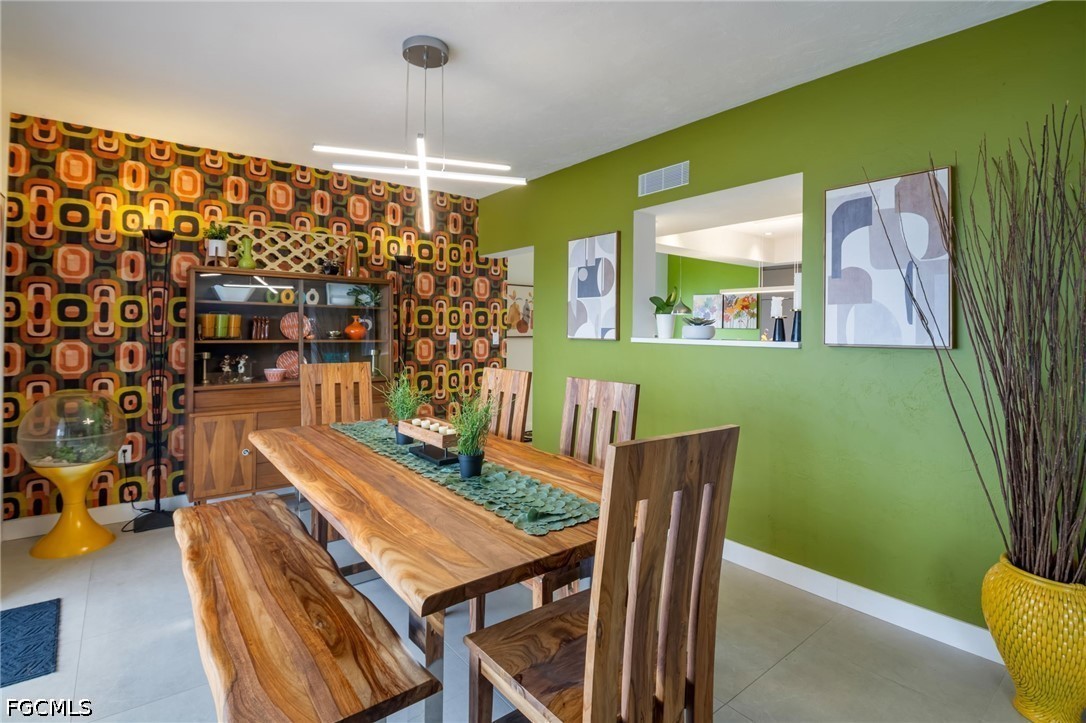 DiningArea