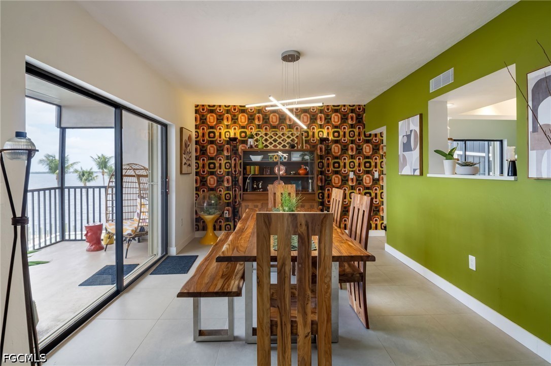 DiningArea