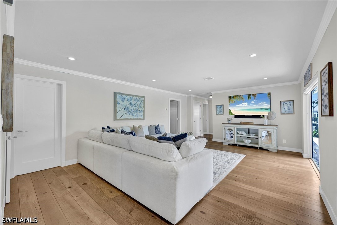 FamilyRoom