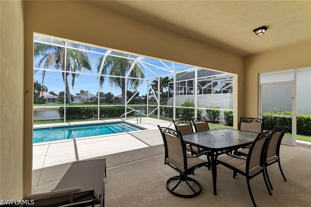 7935 Valentina, Naples, FL 34114
