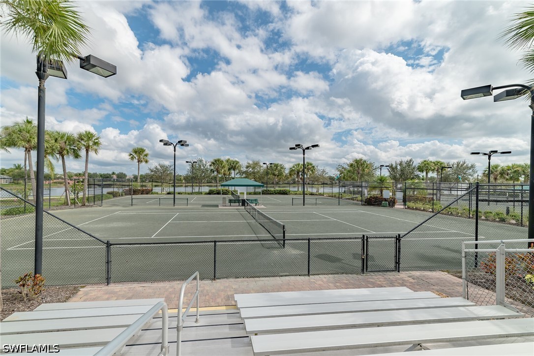 7935 Valentina, Naples, FL 34114