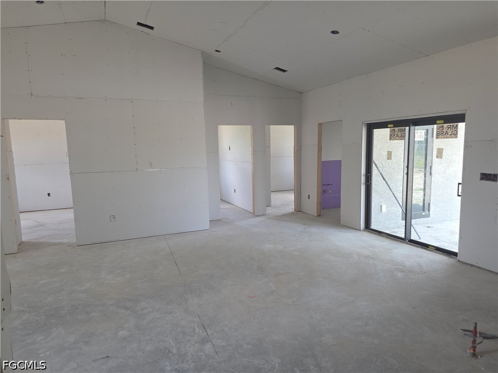1810 20th, Cape Coral, FL 33993