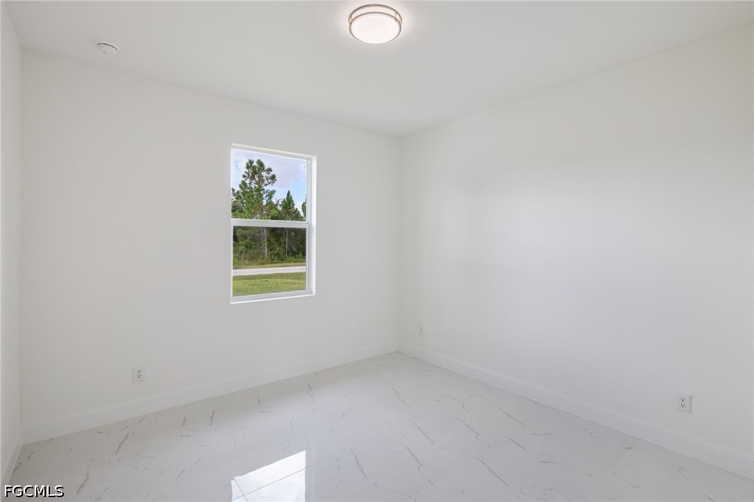2906 24th, Lehigh Acres, FL 33971