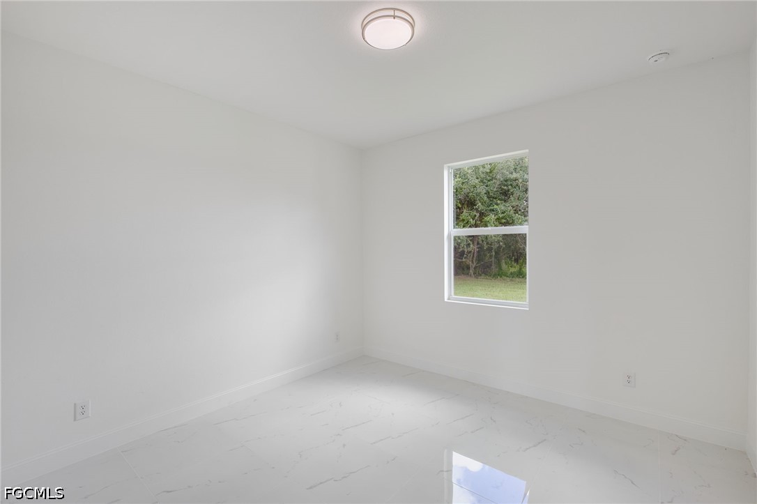 2906 24th, Lehigh Acres, FL 33971