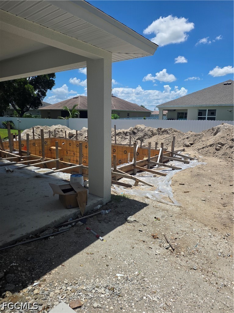 2615 26th, Cape Coral, FL 33993