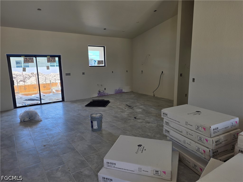 2615 26th, Cape Coral, FL 33993