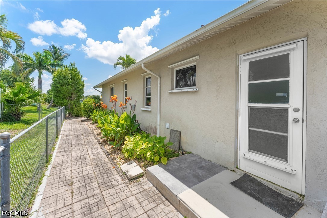 3931 Pelican, Cape Coral, FL 33914