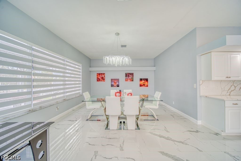 DiningArea