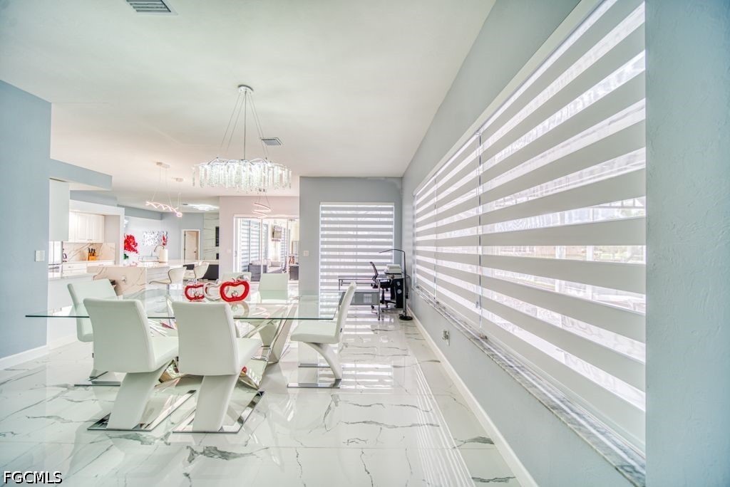 DiningArea