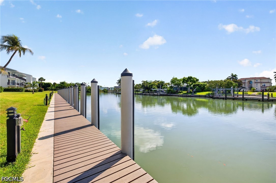 Dock
