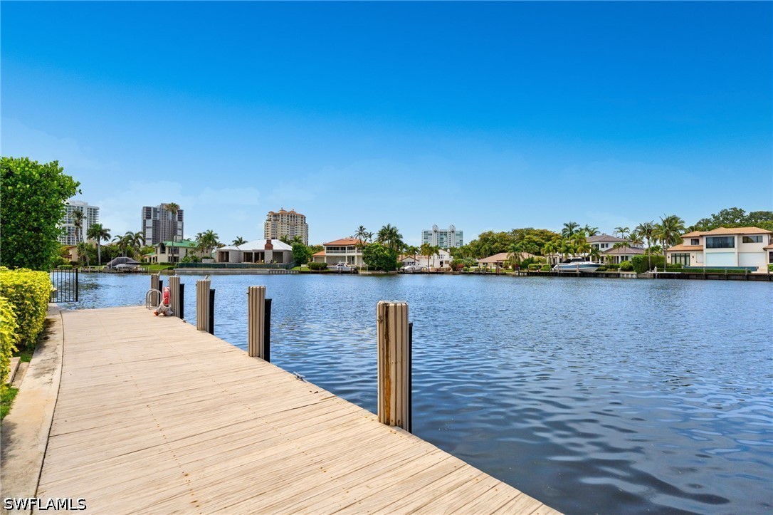 Dock