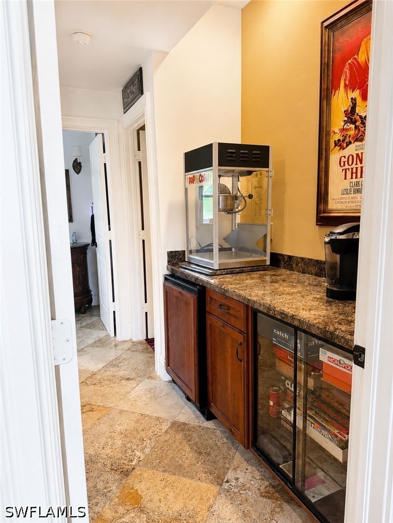2056 Mission, Naples, FL 34109