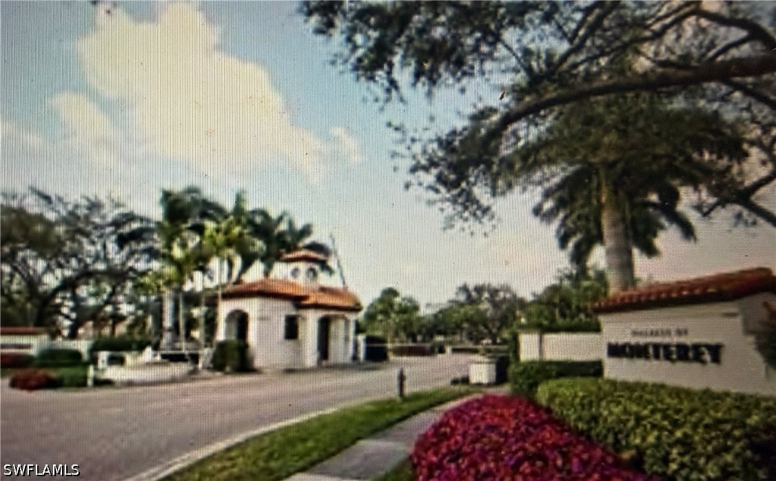 2056 Mission, Naples, FL 34109