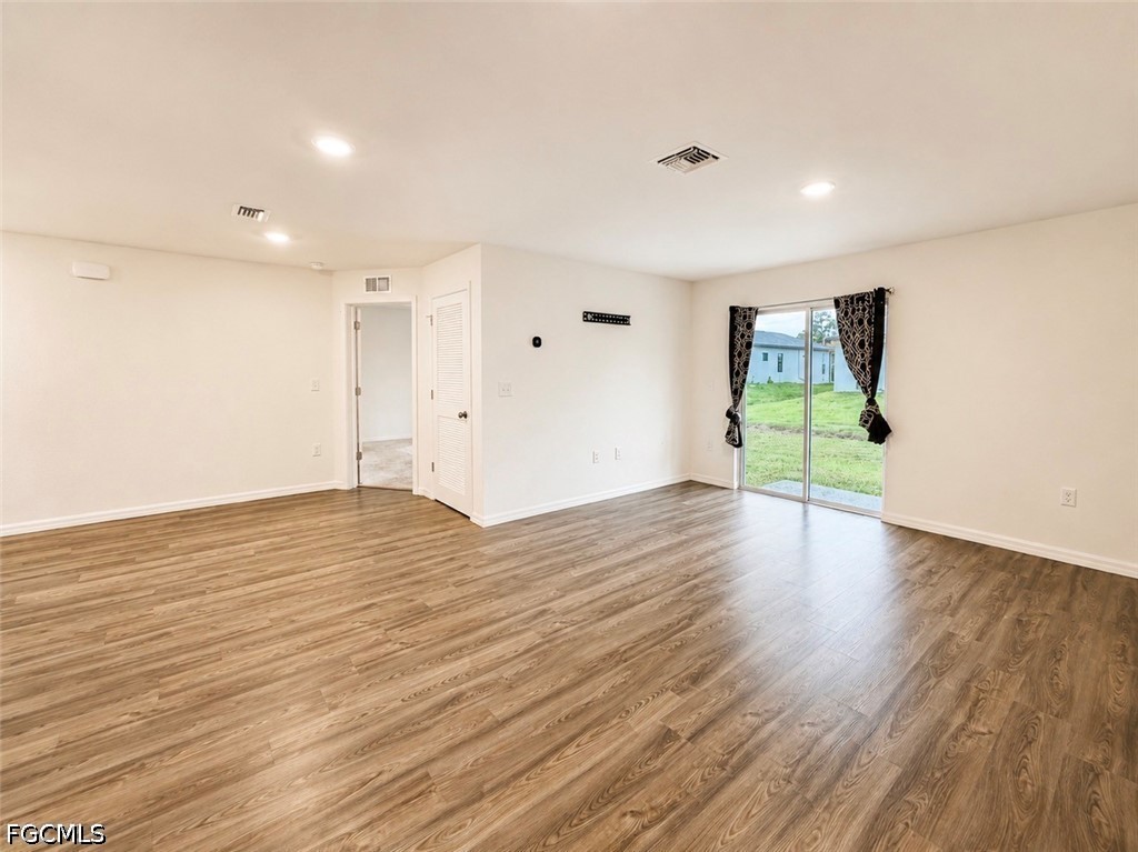 936 Panda, Lehigh Acres, FL 33974