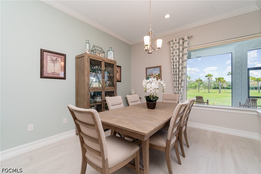 DiningArea