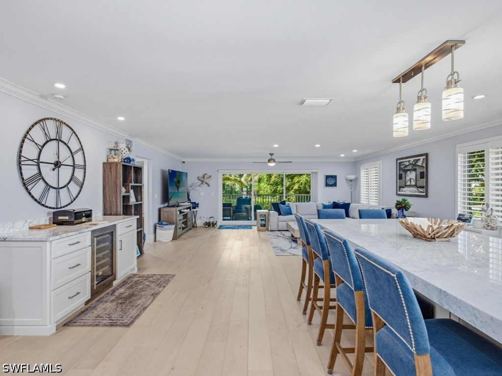 DiningArea