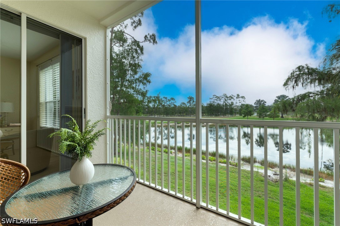 8247 Parkstone Unit 206, Naples, FL 34120