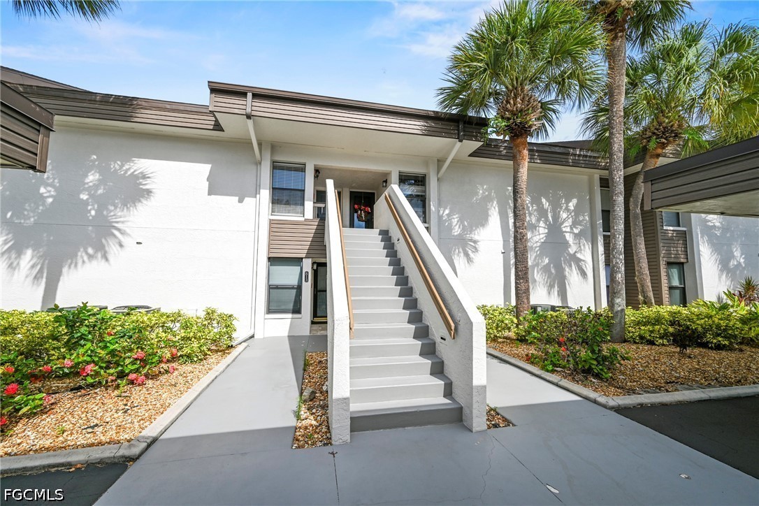 5830 Trailwinds Unit 824, Fort Myers, FL 33907