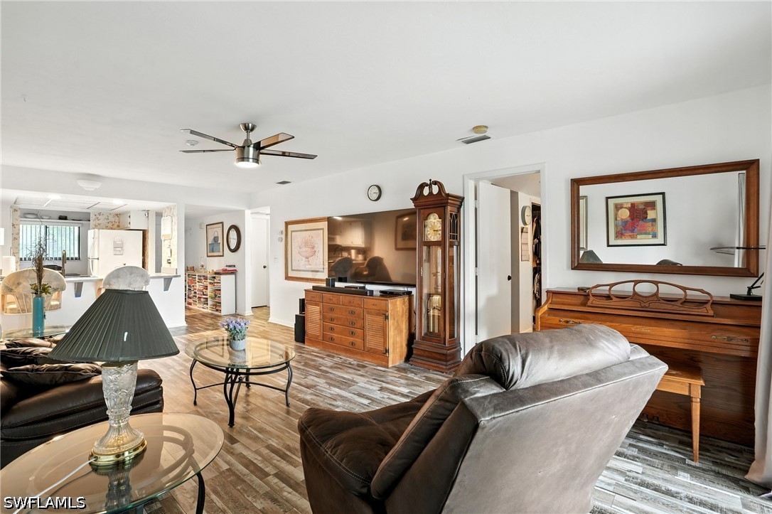 LivingRoom