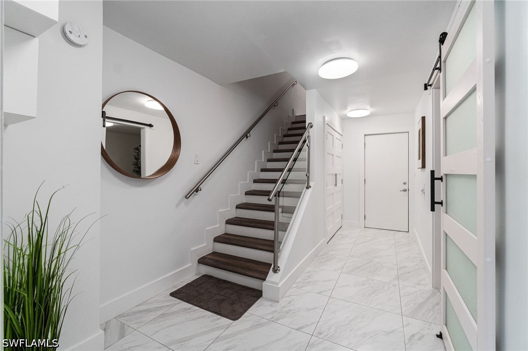 995 9th Unit 4, Naples, FL 34102