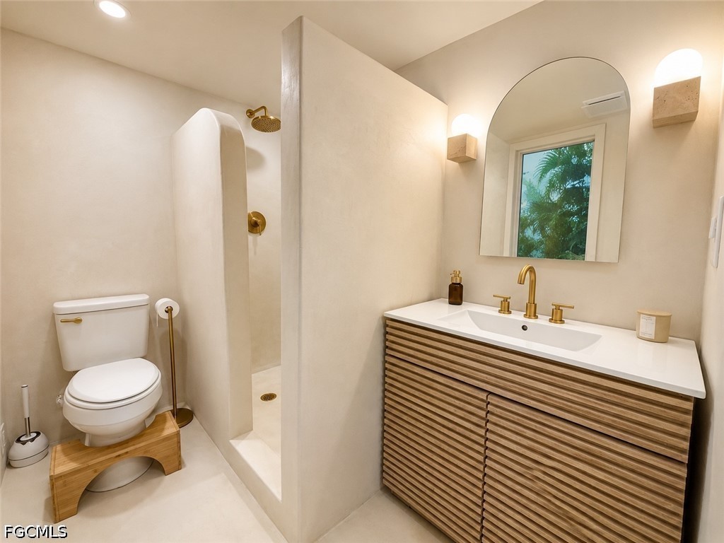 1717 Sunset, Fort Myers, FL 33901