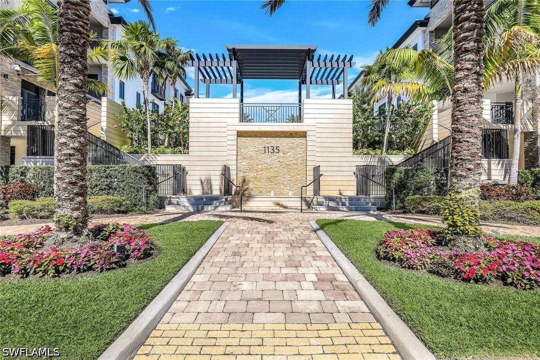 1135 3rd Unit 518, Naples, FL 34102