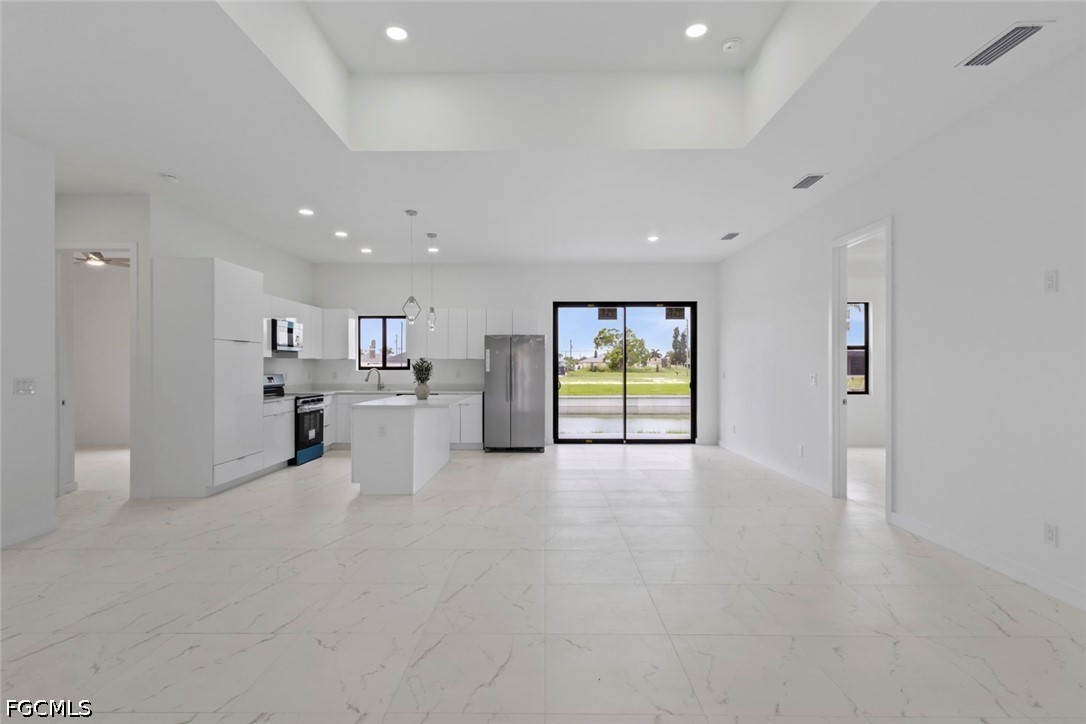 2130 26th, Cape Coral, FL 33909