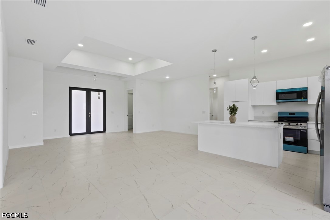 2130 26th, Cape Coral, FL 33909