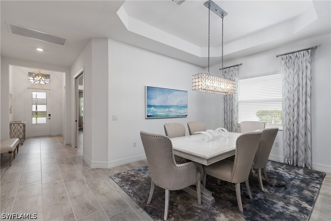 DiningRoom